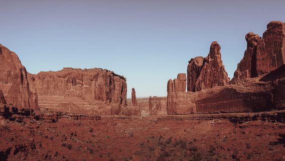 Arches-Nationalpark: Sonnenuntergangstour im Van
