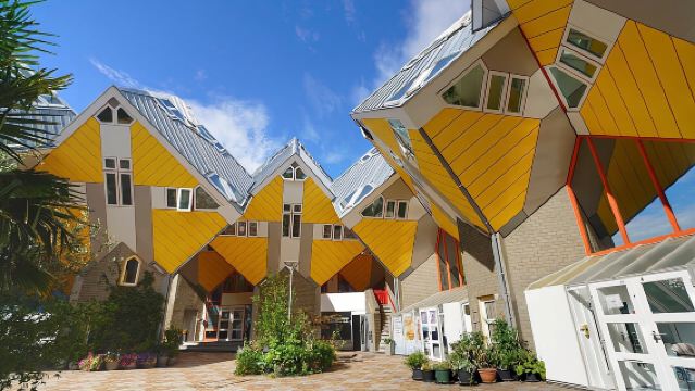 Однодневный тур по Роттердаму: Кубические дома + Морской/Портовый музей + Европейская мачта с индивидуальным трансфером/арендой автомобиля с водителем