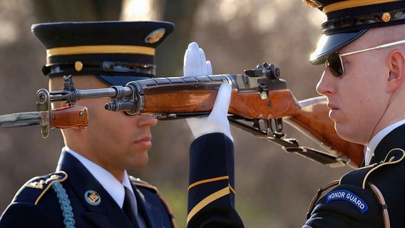 Arlington Cemetery with Changing of the Guard - Guided Tour