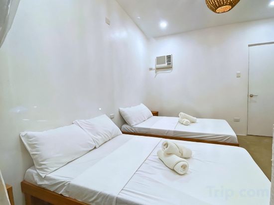 Mandala Beach Cebu by Hiverooms Room Type - Deluxe Room With Balcony, Pet Are Allowed