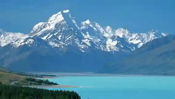 New Zealand South Island 1-day tour to Mount Cook (departing from Christchurch, passing by Lake Tekapo)