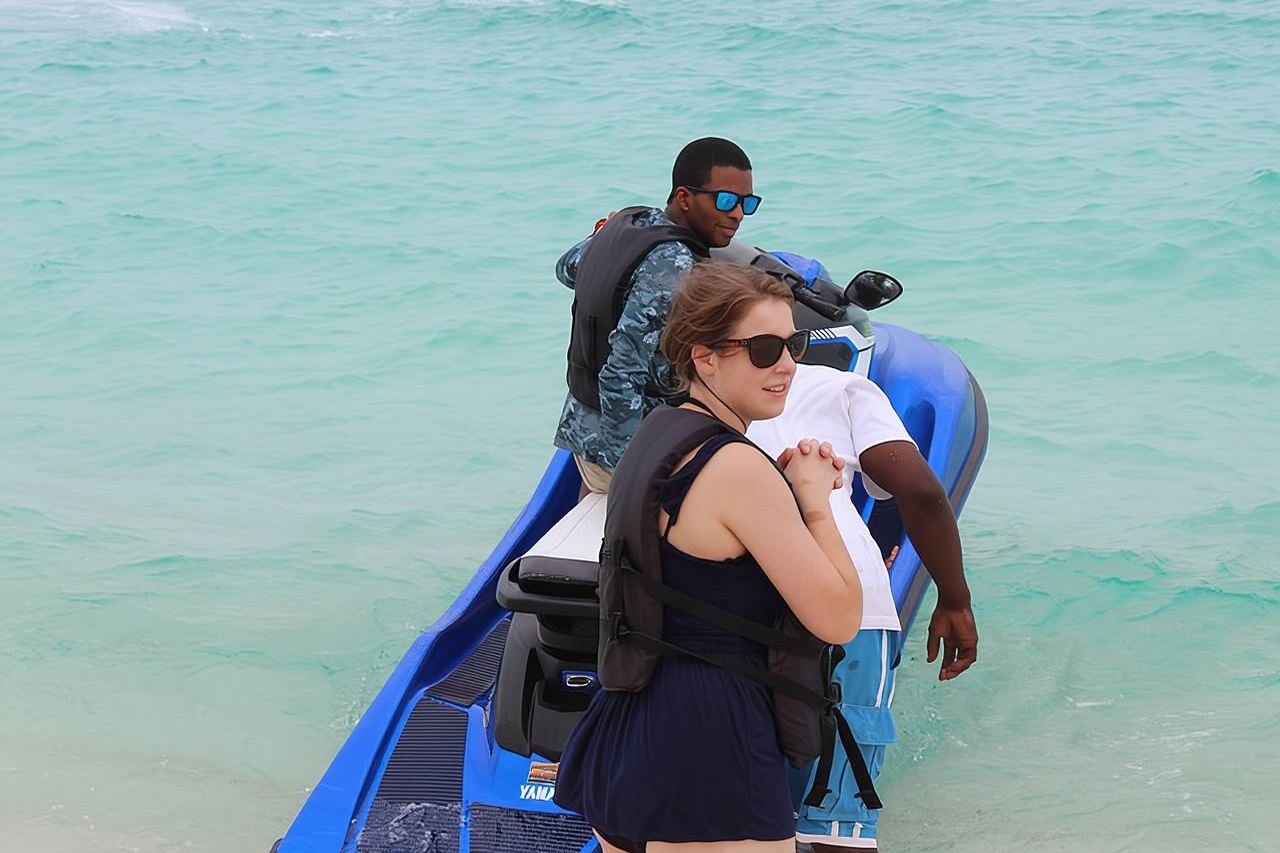 Tour privato personalizzabile di mezza giornata in autobus alle Bahamas