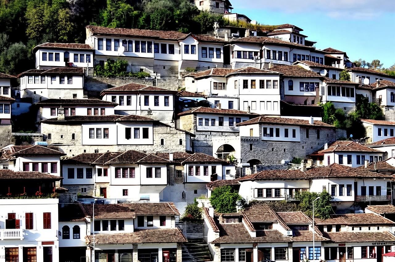"Berat y la ciudad de Durrës, lago Belsh - Excursión de un día desde Tirana"