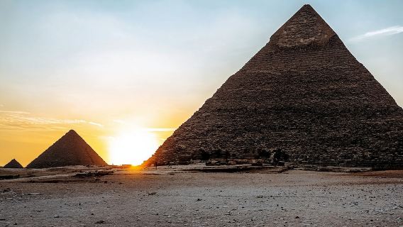 Pyramids of Giza, Entry inside + Camel ride And Egyptian Museum in cairo private day tour