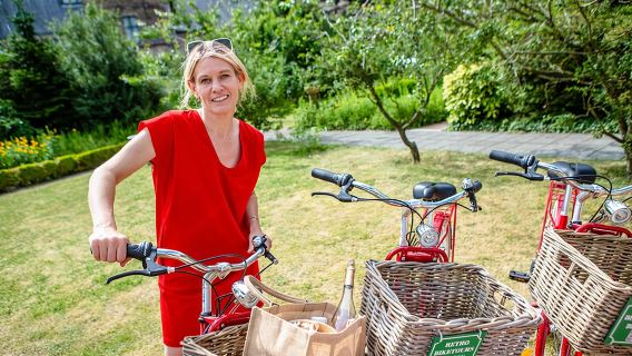 Bruges, Guided Retro Biketour: Highlights and Hidden Gems