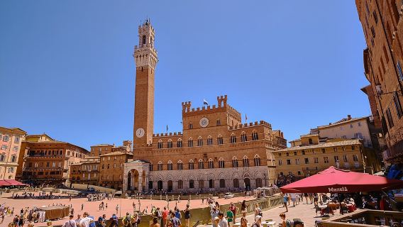 Siena, Italy + Chianti Winery Dinner one-day tour|Food and Beverages and wine with a Tuscan sunset