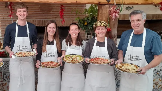 Sorrento Pizza Making Class with Local Pizzaiolo Hands on 100%