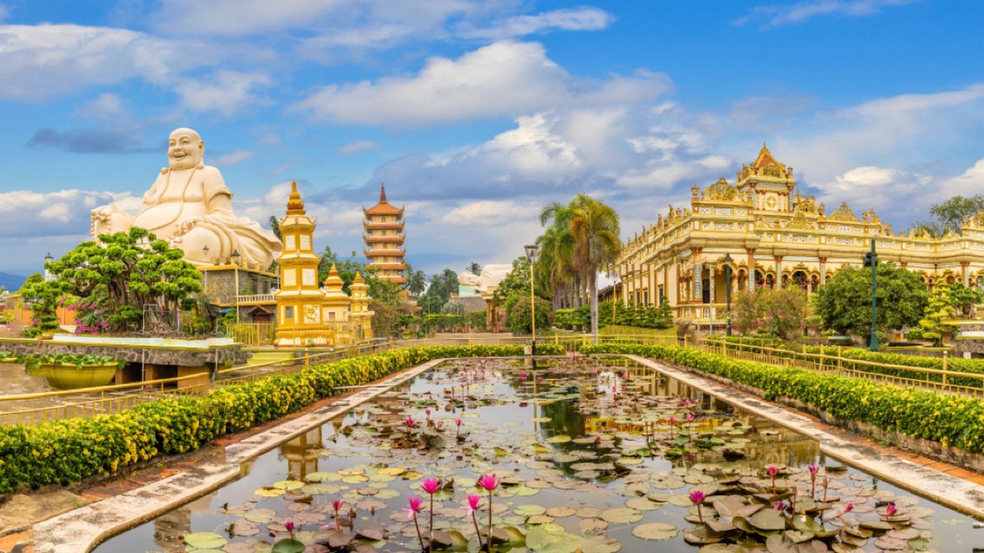 Tour approfondito di un giorno al Vinh Trang Temple da Ho Chi Minh [Partenza da Ho Chi Minh · Tour di gruppo con noleggio con conducente esclusivo]