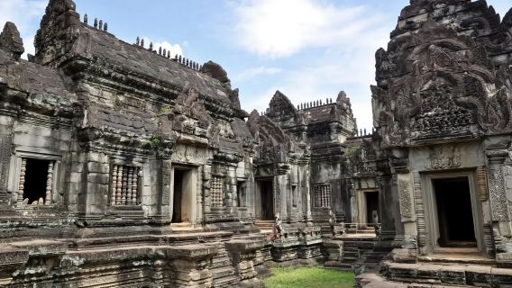 Kompleks Angkor yang Luar Biasa- Siem Angkor Wat Private Day Tour