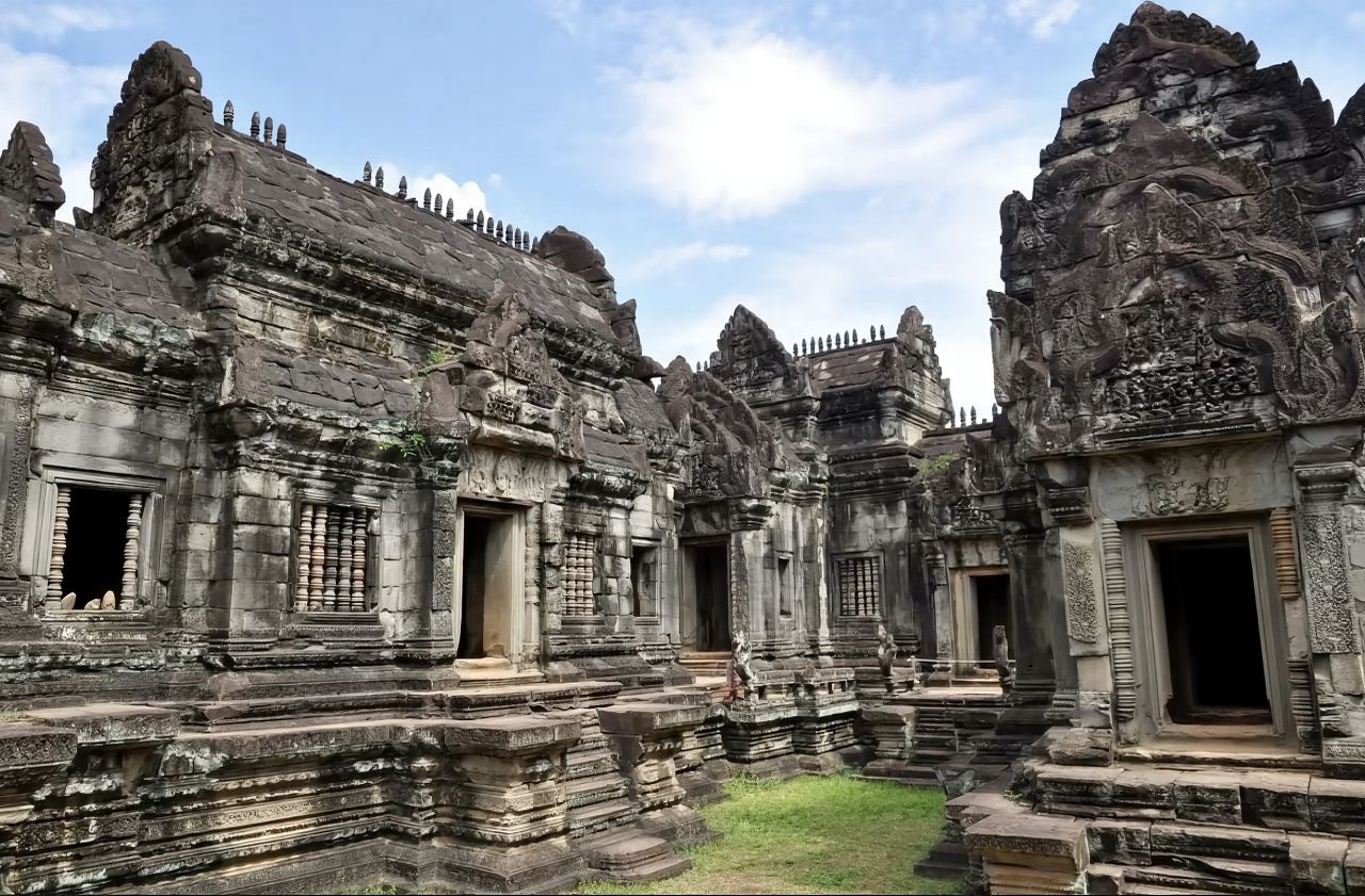 Remarkable Angkor Complex- Siem Angkor Wat Private Day Tour