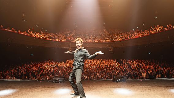 Paris night out : Comedy in English 'How to Become a Parisian ?'