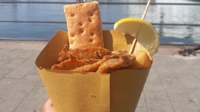 Taste Genoa: A Full Meal Walking Food Tour by Do Eat Better