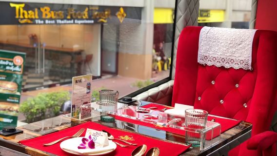 Bangkok travel - Michelin sightseeing bus tour for authentic Thai food experience