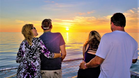 Key West Sunset Cruise: Dinner, Live Music & Drinks Included