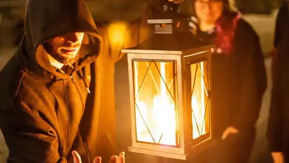 Milwaukee Morbid Mirrorlight Ghost Tours