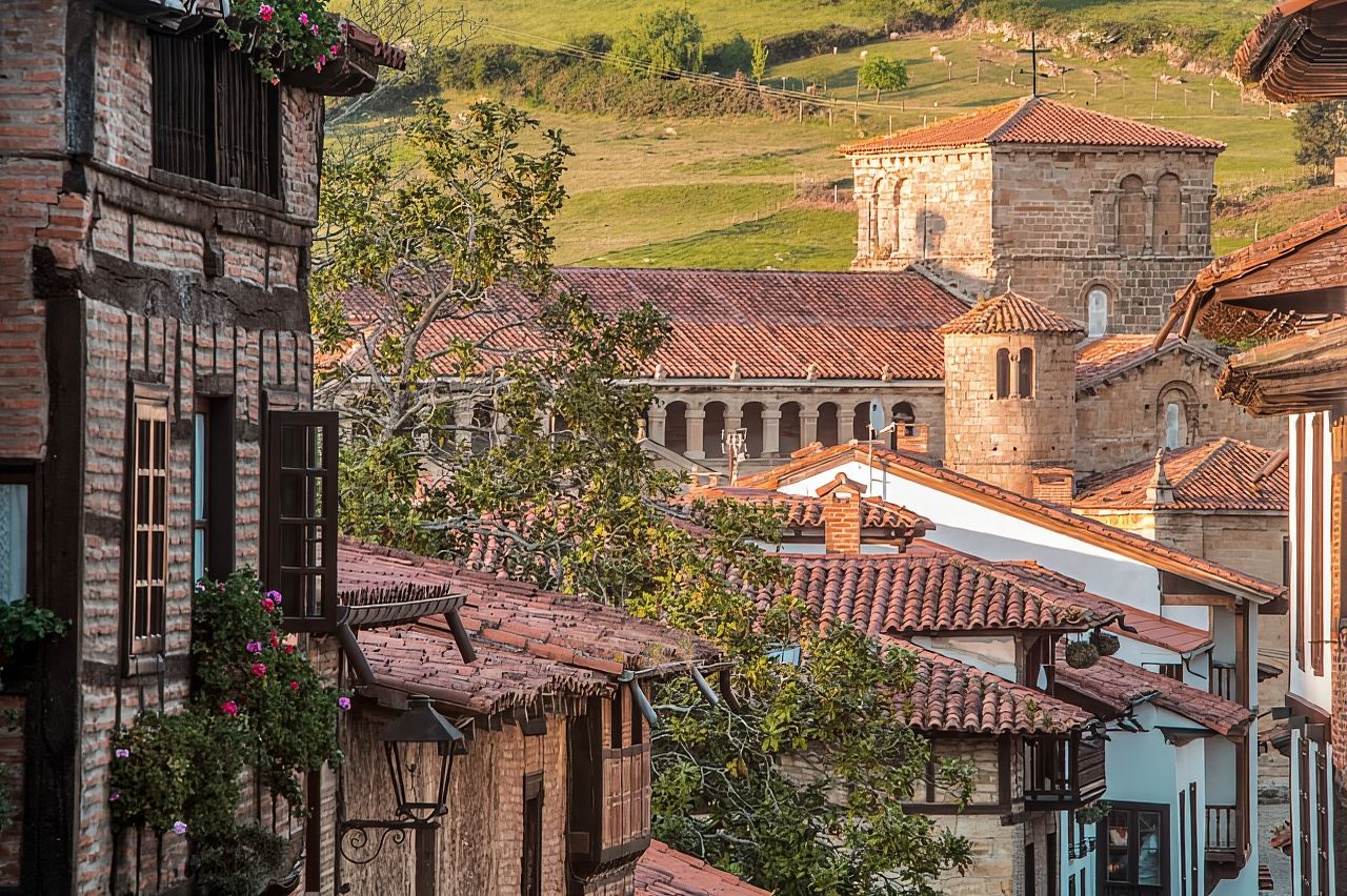 Von Santander: Santillana del Mar und Altamira-Museumstour