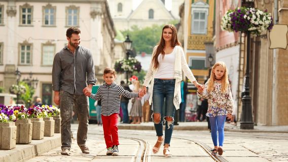 Tur Keluarga Kota Tua Linz, Pöstlingberg, dan Grottenbahn
