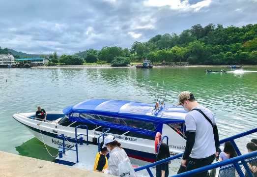 Phuket: One-way Speedboat Transfer to/from Phi Phi & Lanta