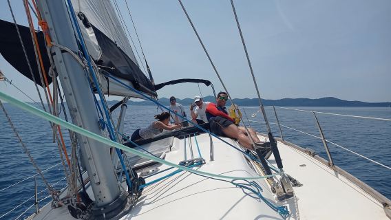 Zadar: Full-Day Sailing tour with Lunch & Swim Stops