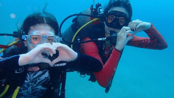 Cartagena: Plan de buceo de 2 tanques para buzos certificados