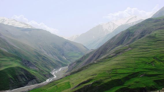Lawatan Desa Guba & Khinaliq dengan Makan Tengah Hari Buatan Sendiri tradisional