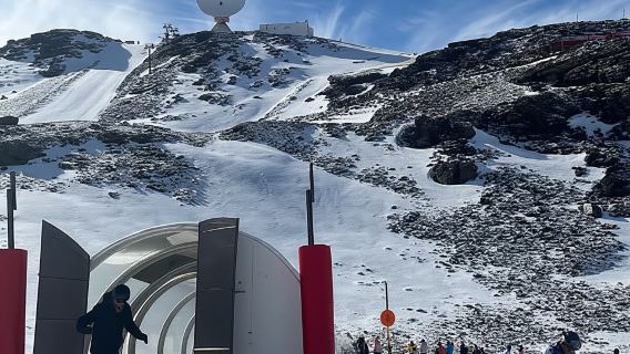 From Nerja/Almunecar: Sierra Nevada: skiers and non skiers