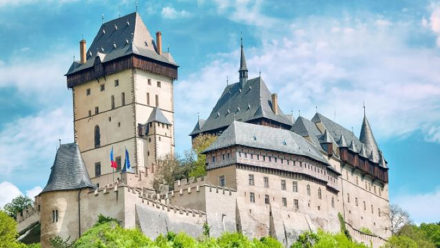 科諾皮什切城堡＋卡爾施泰因城堡＋聖盧德米拉教堂＋萊特納公園