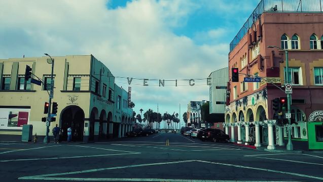 Venice Vibrations Public Bike Tour Experience