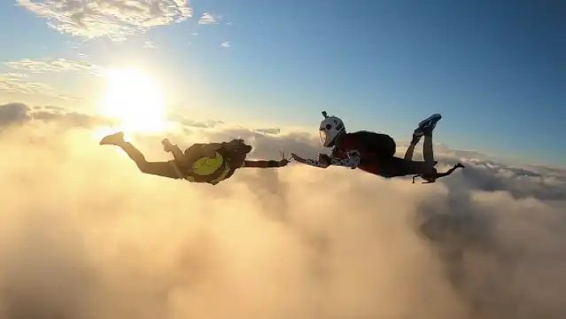 泰國曼谷芭堤雅清邁普吉島高空跳傘體驗Skydive Thailand/dropzone/thaisky/ skydive chiang mai 13000英尺