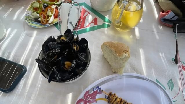 阿爾巴尼亞科薩米爾：青口航海之旅連餐飲