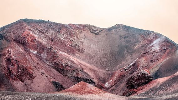 Desde Catania: Excursión al atardecer al Monte Etna con aperitivo