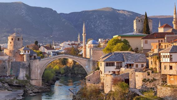 Ab Split oder Trogir: Tour nach Mostar und zu den Kravica-Wasserfällen
