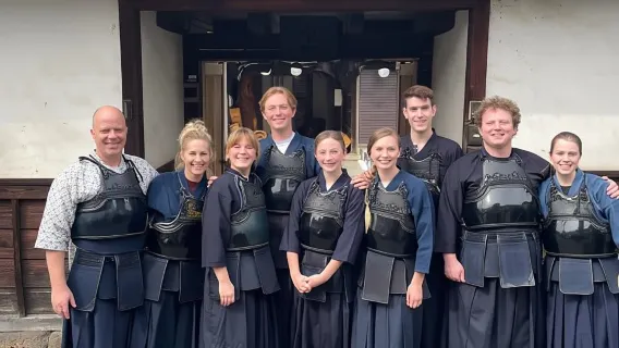 Kyoto: Esperienza di Kendo e Samurai con uniforme e attrezzatura