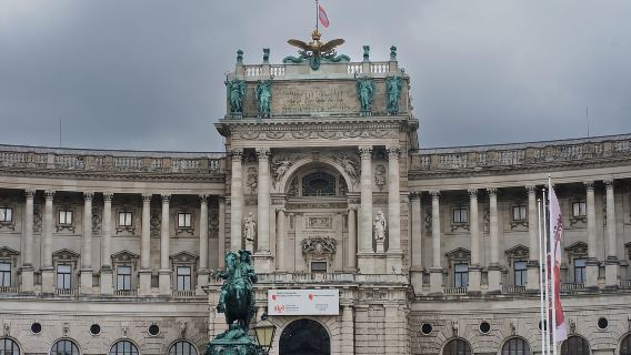 Vienna: Guided Walking Tour of City Highlights & Hidden Gems