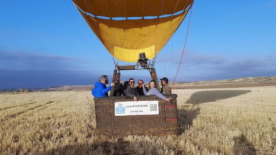 Toledo: Paseo en globo aerostático con desayuno español