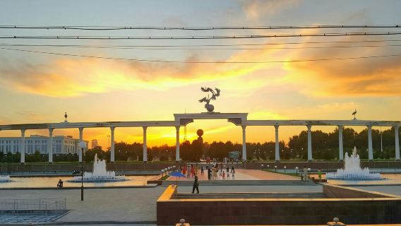 Uzbekistán - Todo el país | Acompañamiento de traducción | Guía turístico local | Ferias | Visitas comerciales | Servicios de recepción local | (Personalizable)