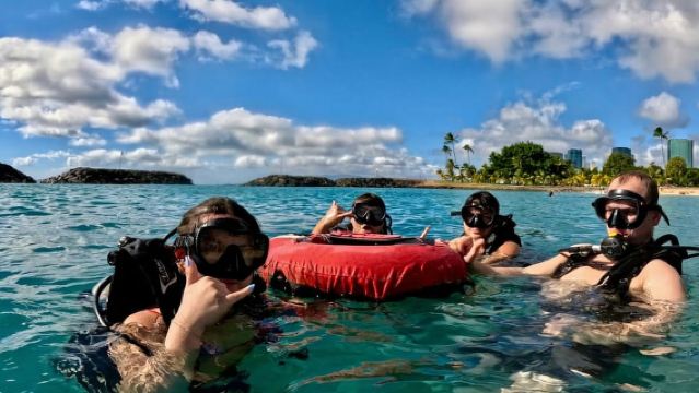 Waikiki: Immersione Subacquea per Principianti a Honolulu con Video