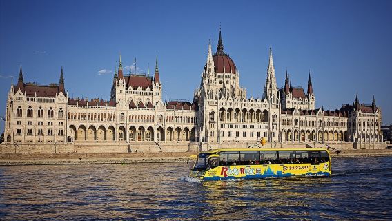 Budapest: RiverRide 50-Minute Floating Bus Experience