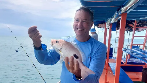 蘇梅島MR.TU海釣：海鮮現做加工|專業漁船|包船定制