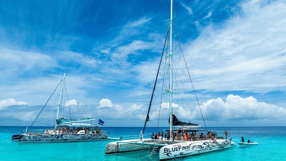 Perjalanan Sehari Klein Curacao dengan Bar Terbuka Premium dan Makan Siang BBQ