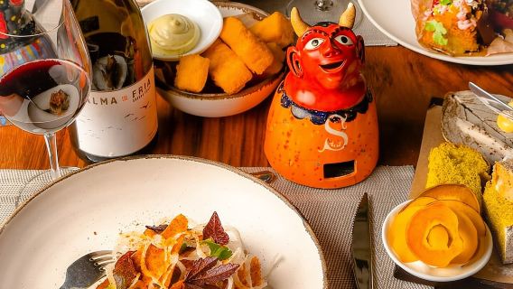 San Jose bei Nacht: Abendessen mit regionalen Produkten, Koch- und Cocktailkurs