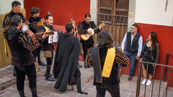 Paseo nocturno con la Estudiantina