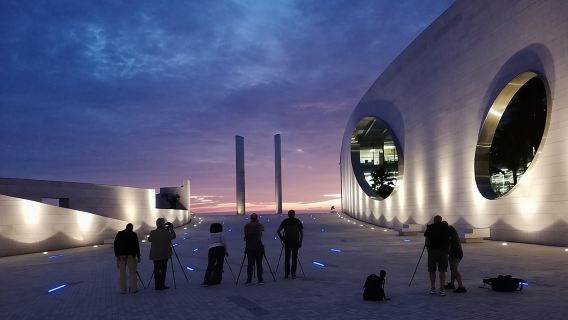 "Lisbona di notte" fino a 6 persone, tour privato