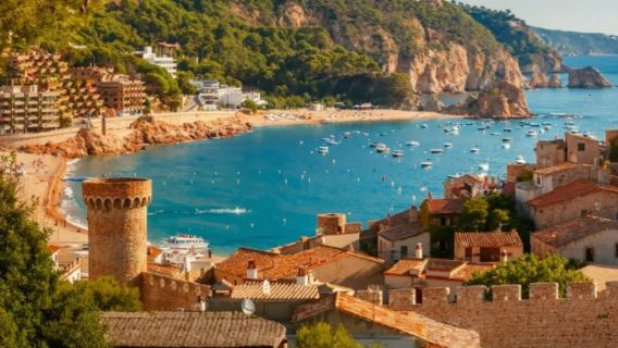 巴塞隆納一日遊:濱海托薩+布拉內斯+提比達波山【共乘包車可選