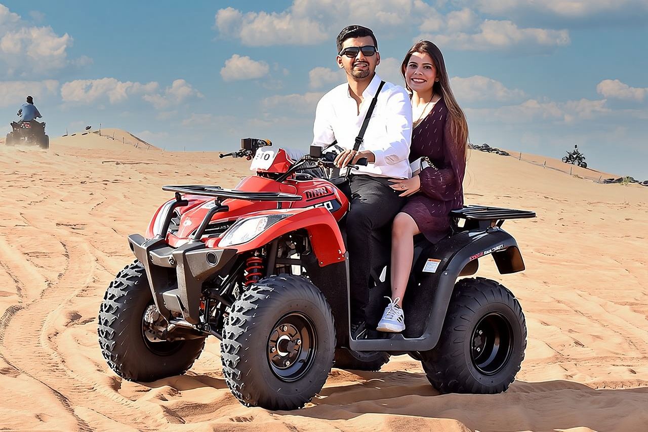 Safari VIP nel deserto di Dubai con giro in quad e cammello, spettacoli dal vivo e cena