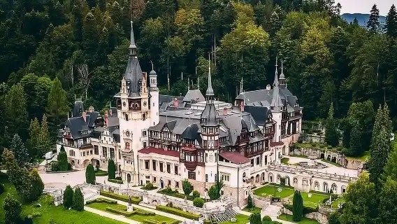 Private Tour to Dracula's Castle, Brașov City & Peleș Castle