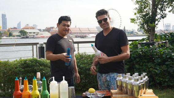 Kelas Bartending Juggling di Ten Six Hundred Chao Phraya Bangkok belajar 3 Koktail dan shaker gratis