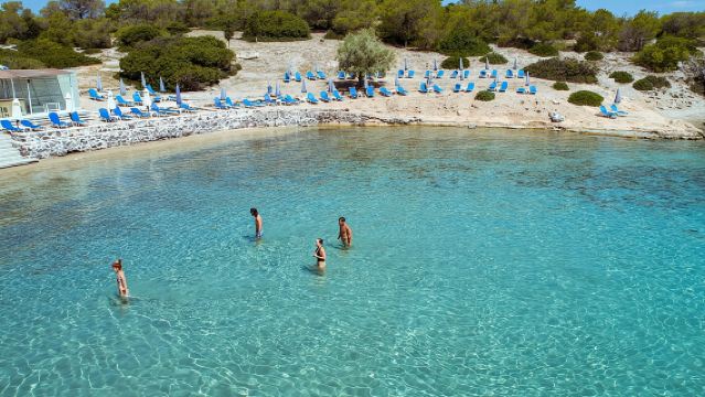 Круиз по трем островам Афин: Гидра, Порос и Эгина с обедом включительно.