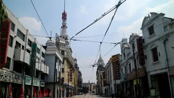 上海影視樂園中高級中英雙語人工深度講解（含樂園入場門票）不限人群