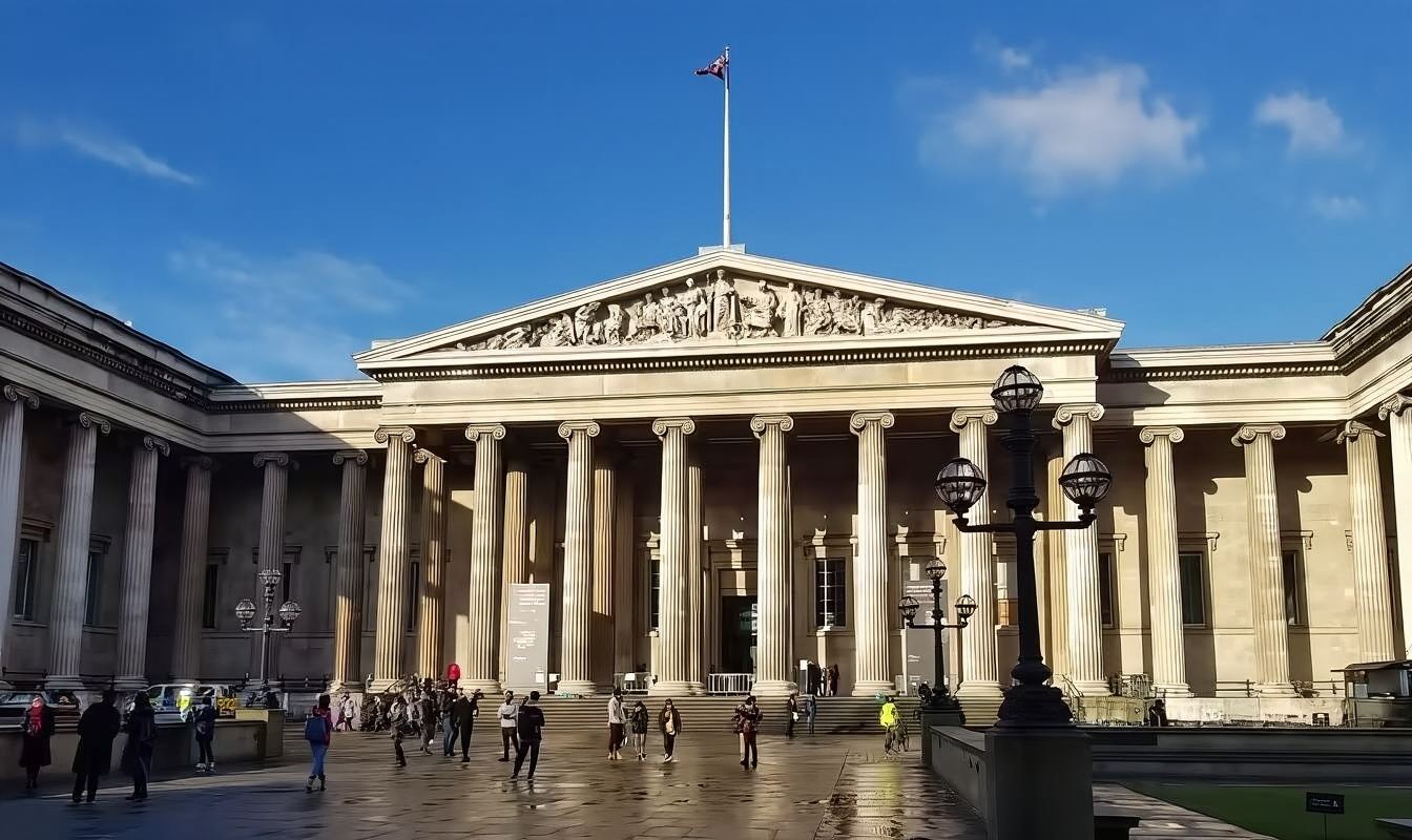 London 1-Day Panoramic Tour: The British Museum + Big Ben (Contact customer support for join-in tour details)